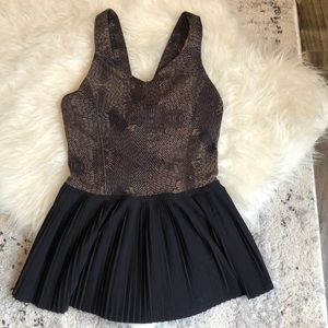 Lululemon workout top